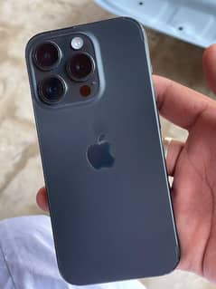 I phone 15 pro Black Titanium