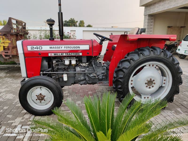 Massey Ferguson 240 Mint Condition 4