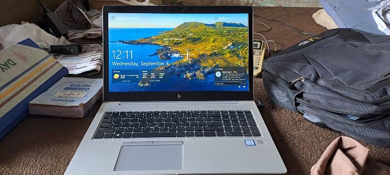 HP 850 Elitebook 1080 Display Corei7 7th generation 5