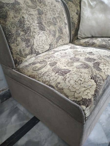 1 seater sofa, Good quality Foam, 1