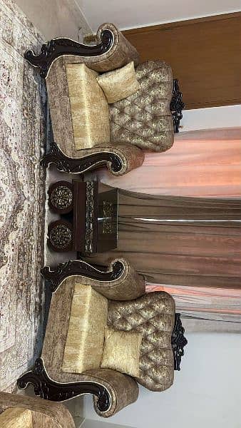 luxurious sofa set available 9