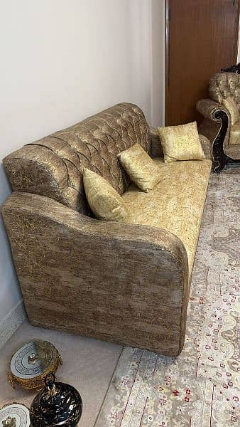 luxurious sofa set available 10