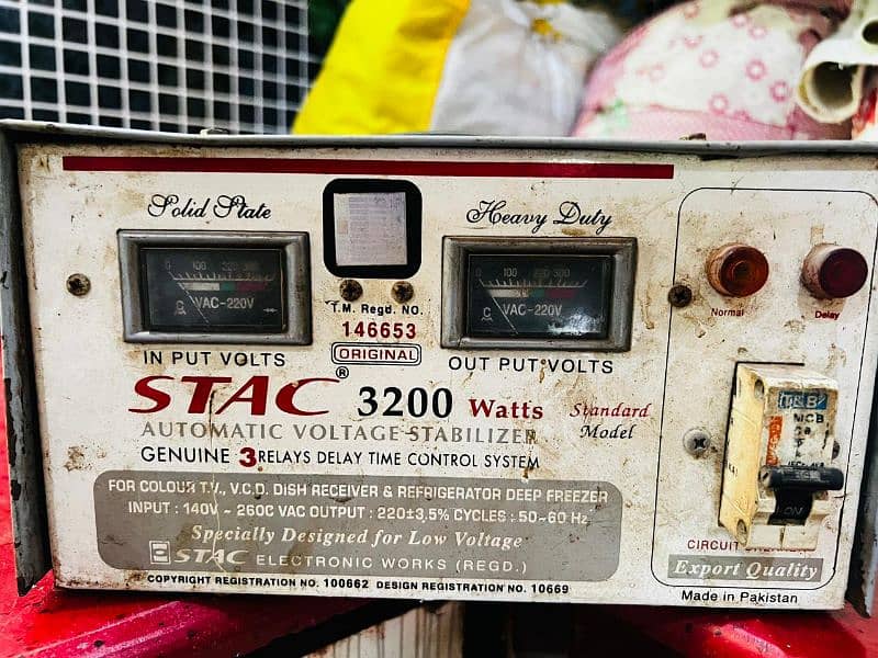 Stablizer 12000Watt Like New 4 Relay 6