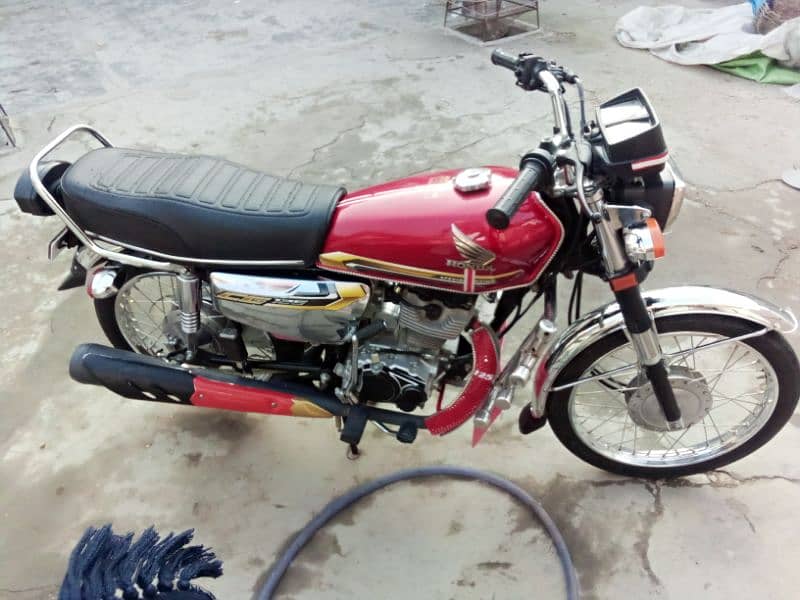 Honda CG 125 Special Edition 3