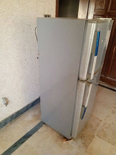 Dawlance Fridge for sale in good working condition 1