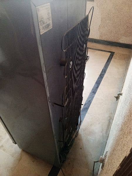 Dawlance Fridge for sale in good working condition 4