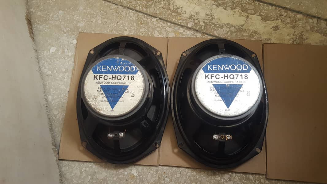 Kenwood speakers heavy bass 1