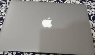 Apple Macbook Pro 2015 8GB / 256SSD