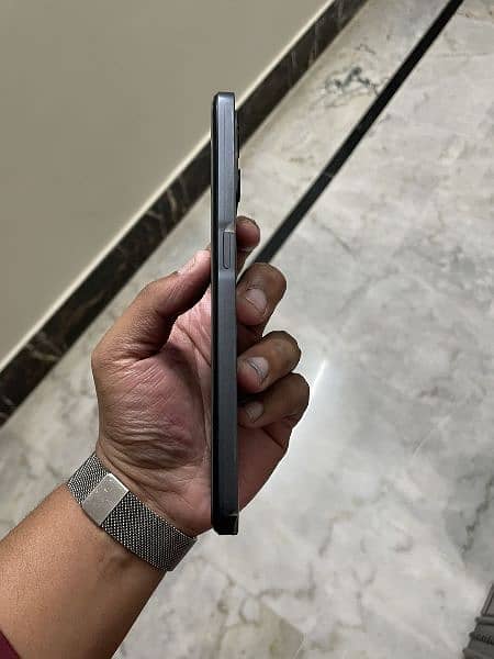 Realme C35 3