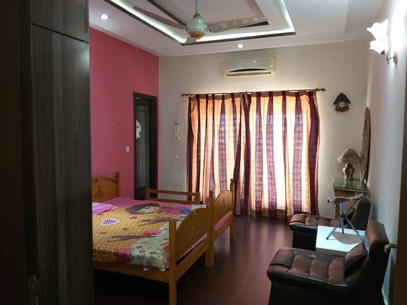 1 kanal fully furnished upper portion available for rent 1