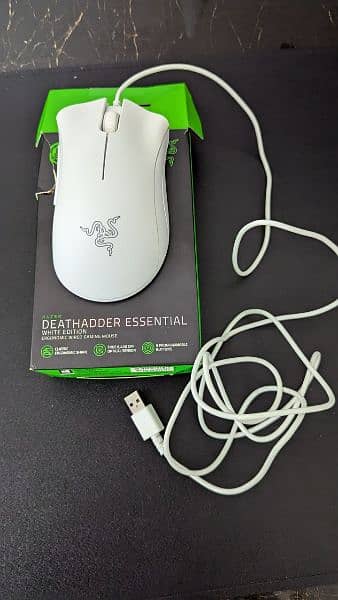 razer deathadder essential gaming mouse 0