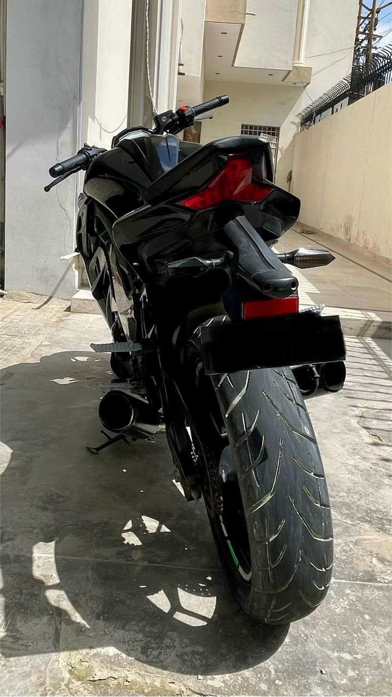 KAWASAKI Z1000 REPLICA FINEST BLACK EDITION 2