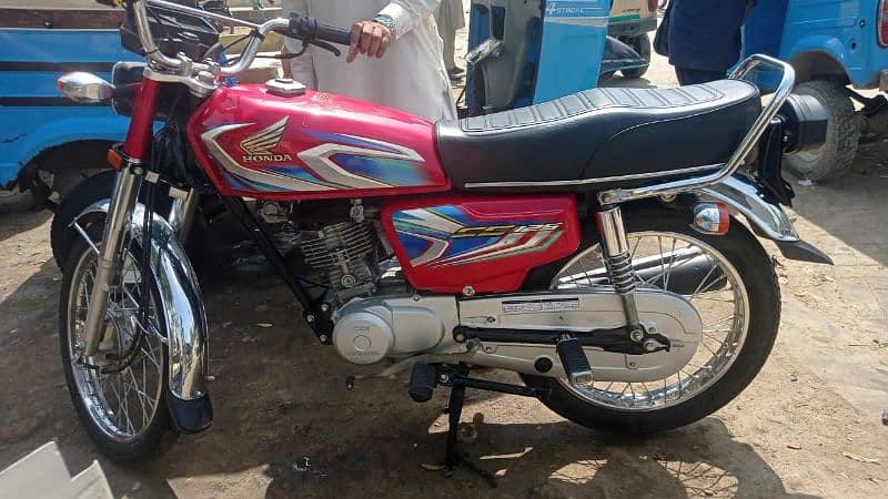 Honda CG125 2022 3