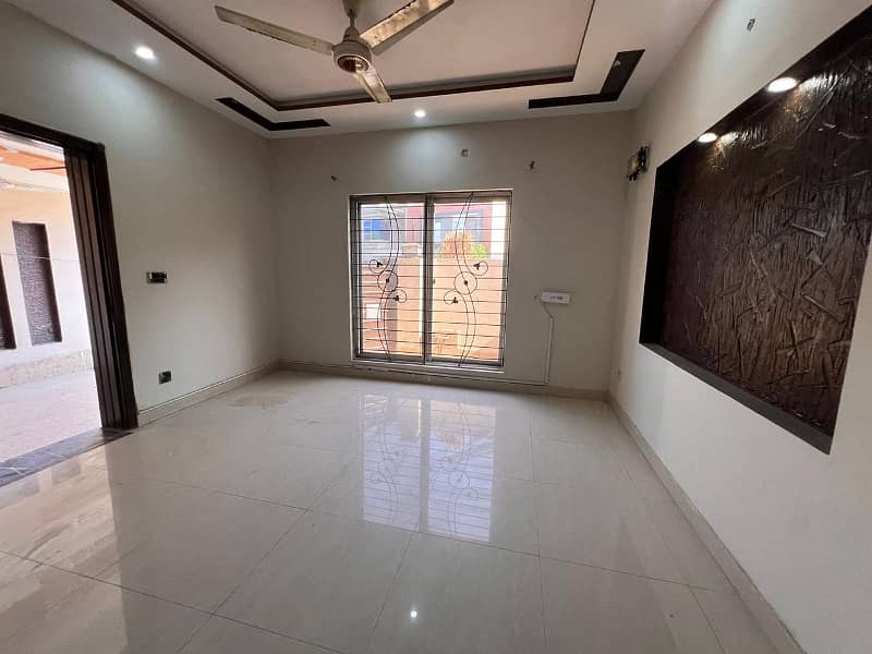 SOLID CONSTRUCTION | 6 YEAR OLD | RENOVATED HOUSE | FACING PARK | BB BLOCK 8