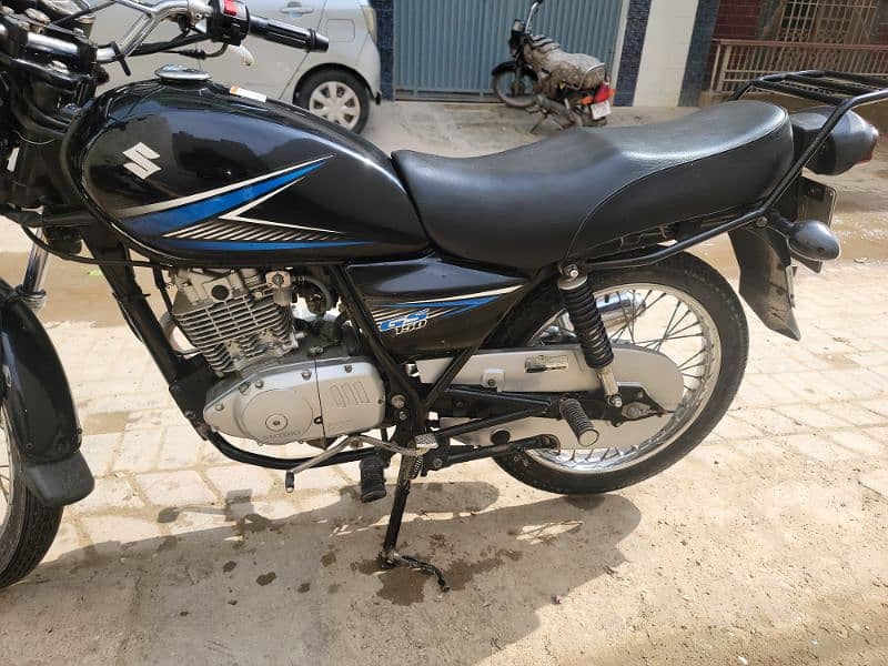 Suzuki GS 150 2022 Dec registration 9