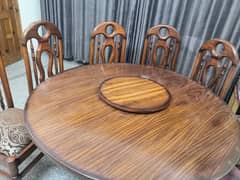 Dining table with 6 Chairs