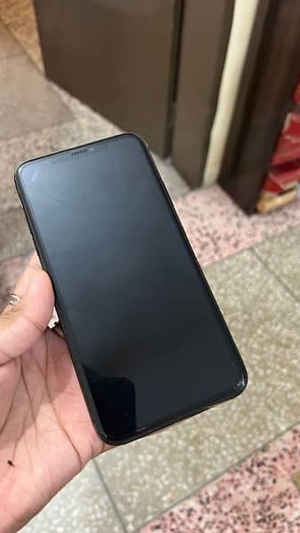 iPhone 11 pro max 256 gb non active 3