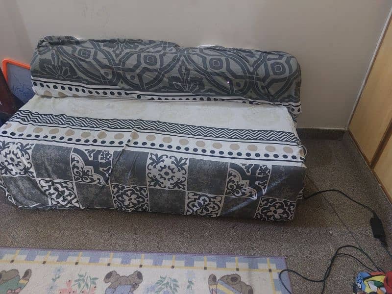 sofa cumbed with cover 1