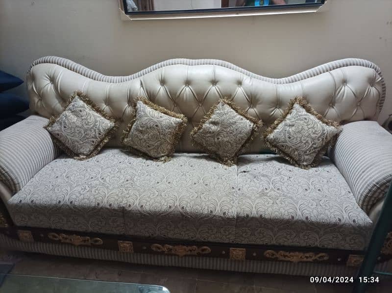 5 Seater Sofa Set (Neat and Clean) 5