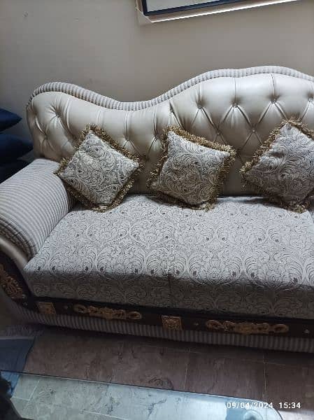 5 Seater Sofa Set (Neat and Clean) 6