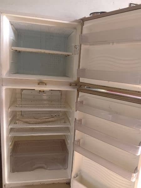 Dawlance Fridge, For Sale, in good condition 1