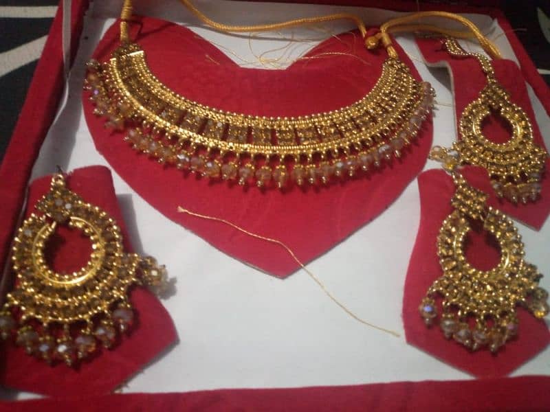 Beautiful Jewellry sets with Boxes 3