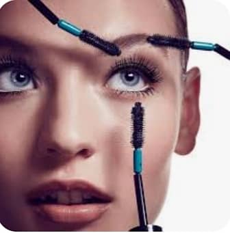 The One False Lashes 360° Bendable Mascara waterproof 3