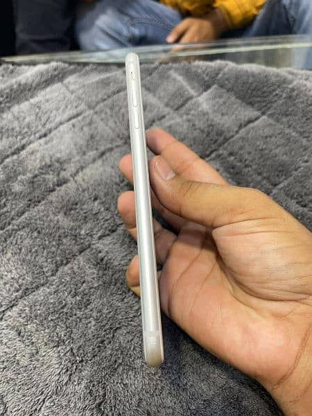 i phone 8 plus 128GB arabian model 2