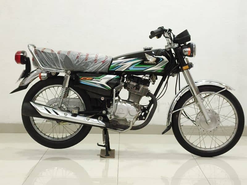 HONDA CG-125 MODEL 2023 4