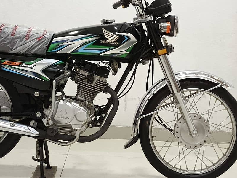 HONDA CG-125 MODEL 2023 6