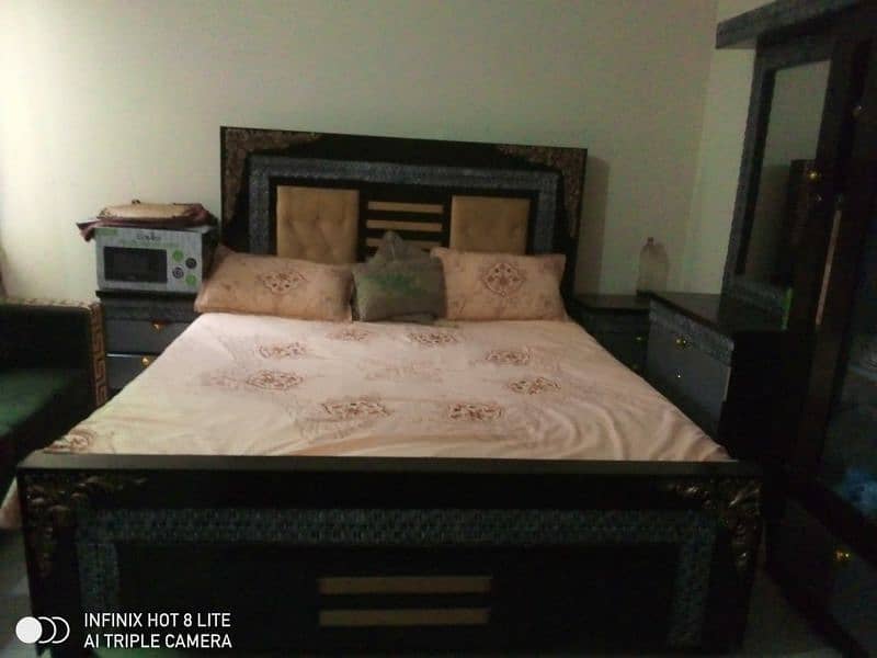 complete set bed with sofa and side tables 1