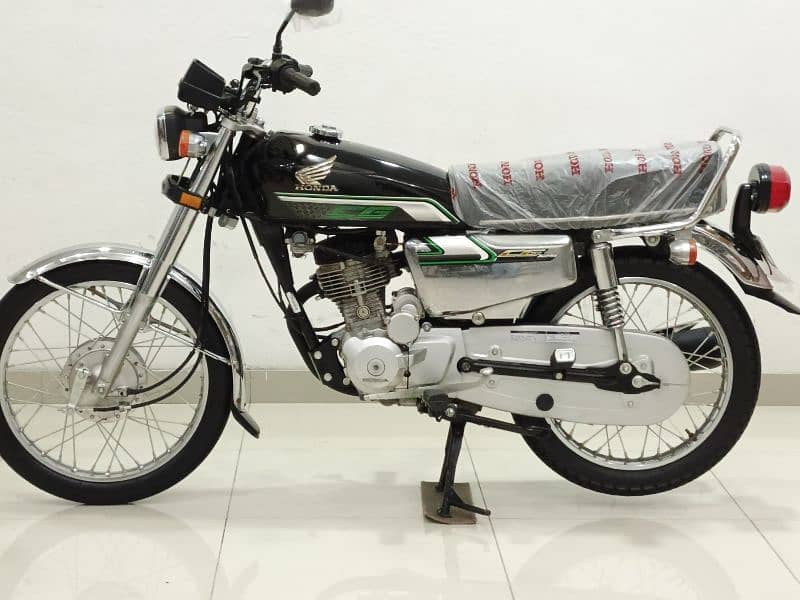 HONDA CG-125 SELF START SPECIAL EDITION 2