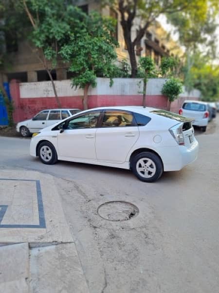 Toyota Prius 2010 3