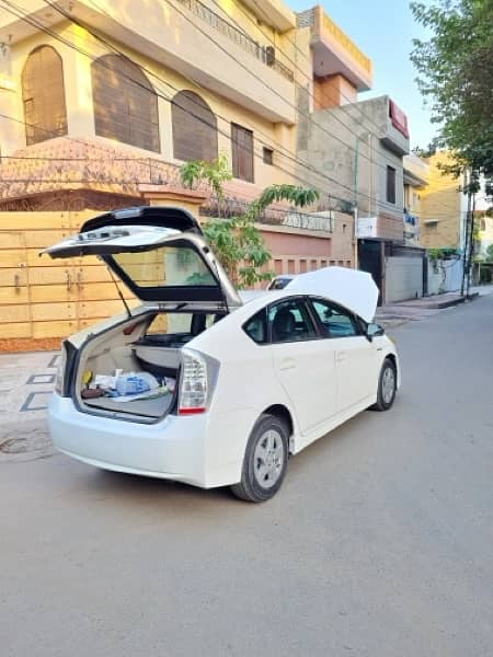 Toyota Prius 2010 4