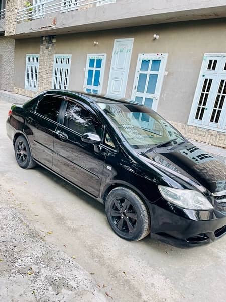 Honda City IDSI 2007 model black colour in very outstanding condition 10