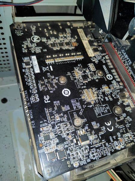 Gigabyte Rx 550 2Gb 128bit Graphic card 3