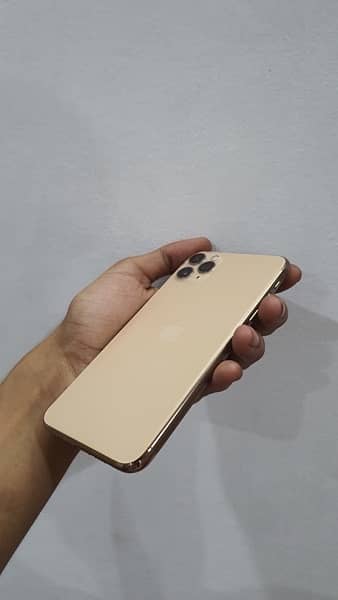 iphone 11 pro max 2