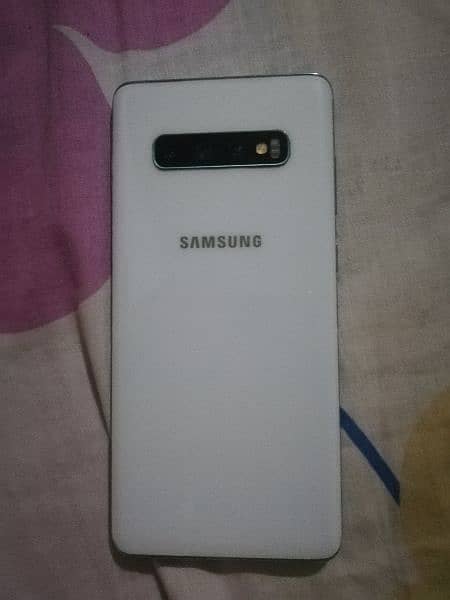 Samsung s10 plus 3