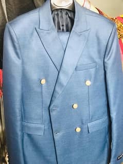 pent coat good condition only serious buyers contact plzzz