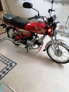 Honda CD70 0