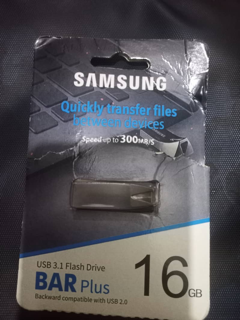 USB 16 Gb 0