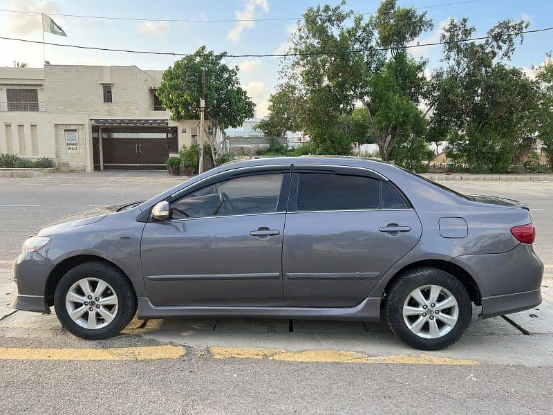 Toyota Altis Grande 2010 3