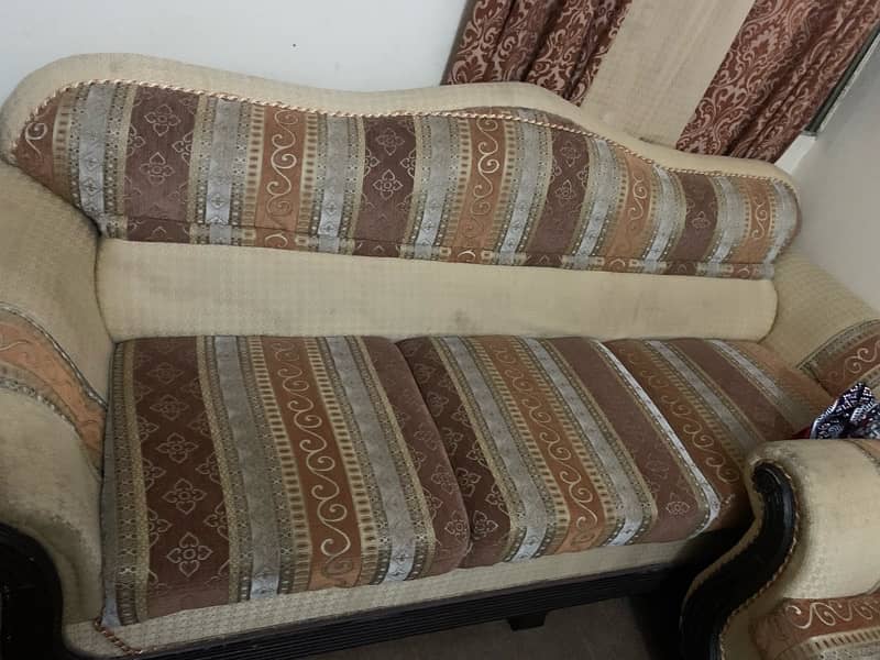 7 seater soofa set good condition at johar 1