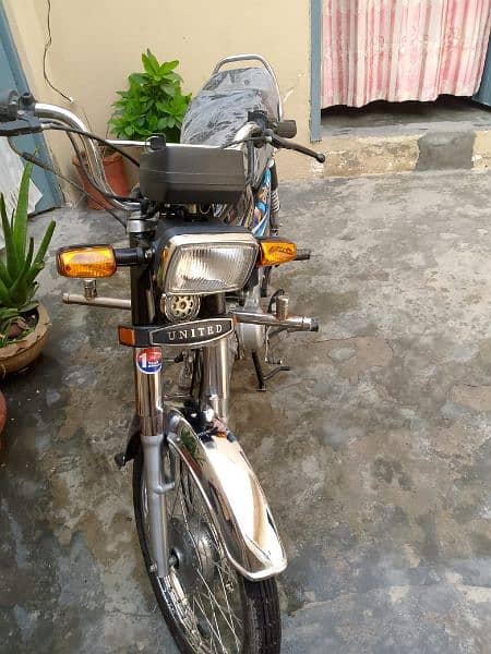 United 70 cc 6