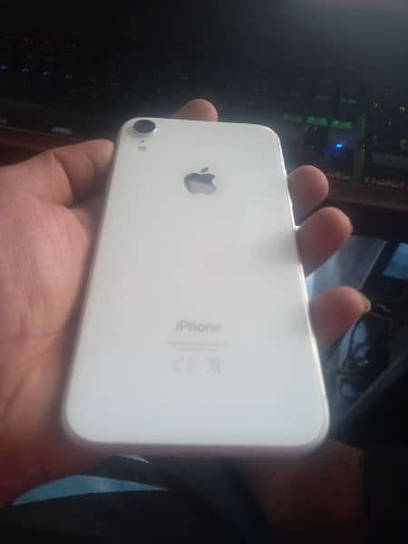 IPhone XR 128gb Non Pta LLA Total Water Pack 10/10 Condition 3