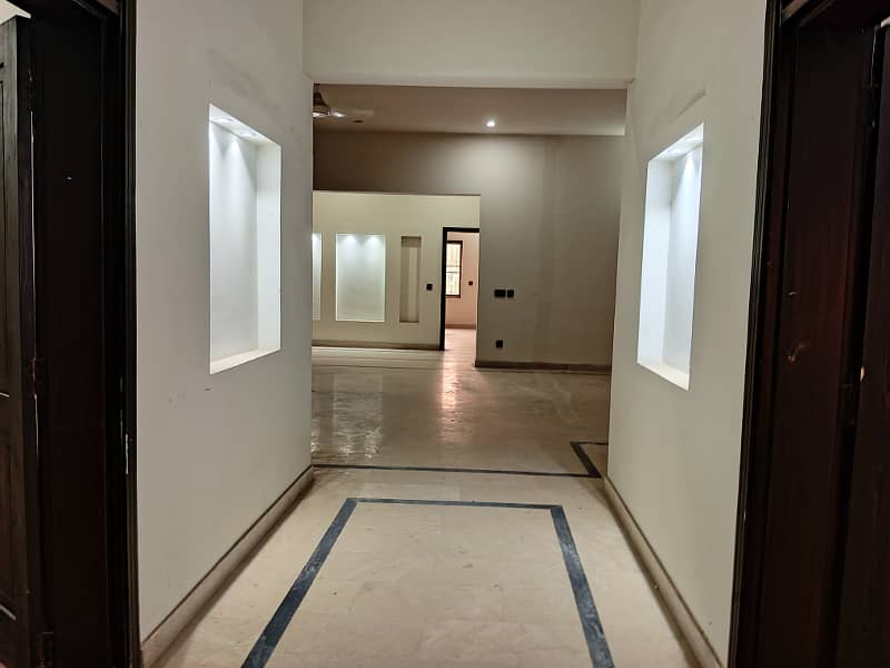 SEPARATE GATE 5 BEDROOM UPPER PORTION FOR RENT IN JOHAR TOWN 6