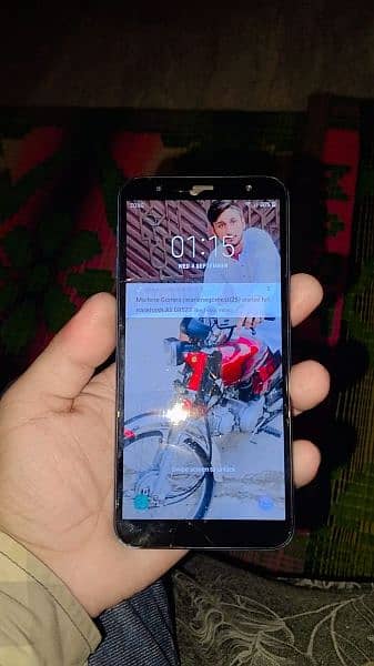 Samsung Galaxy j 4 core ram 3 memory 32 gb 2