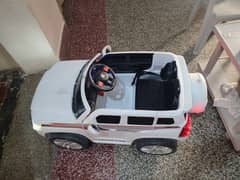 kids car with remote condition new less than 6 mnth used