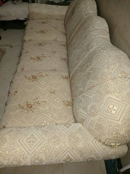 sofa for sell 7