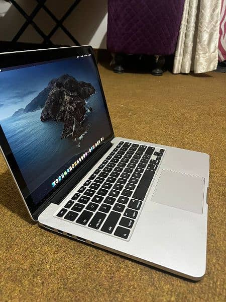 MacBook Pro (Retina, 13-inch, Late 2013) 1